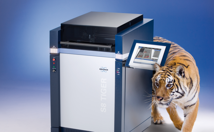 H&ecirc;̣ th&ocirc;́ng quang ph&ocirc;̉ XRF tán xạ bước sóng đa năng