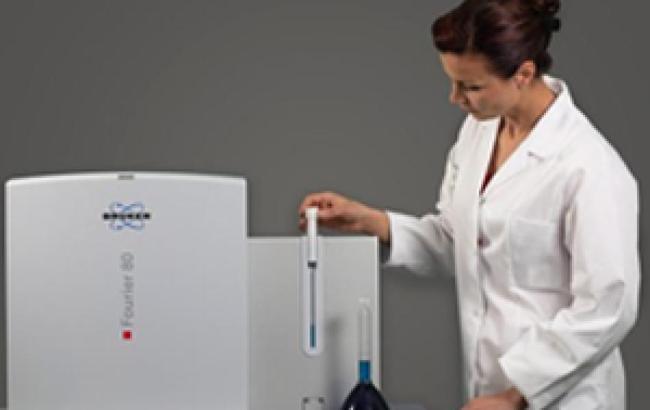 M&aacute;y cộng hưởng từ để b&agrave;n (Benchtop NMR)/Fourie  80/BRUKER BIOSPIN